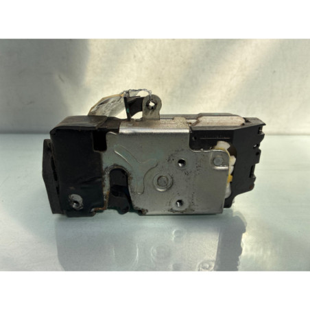 Serrure avant droit FORD FIESTA 5 Photo n°1