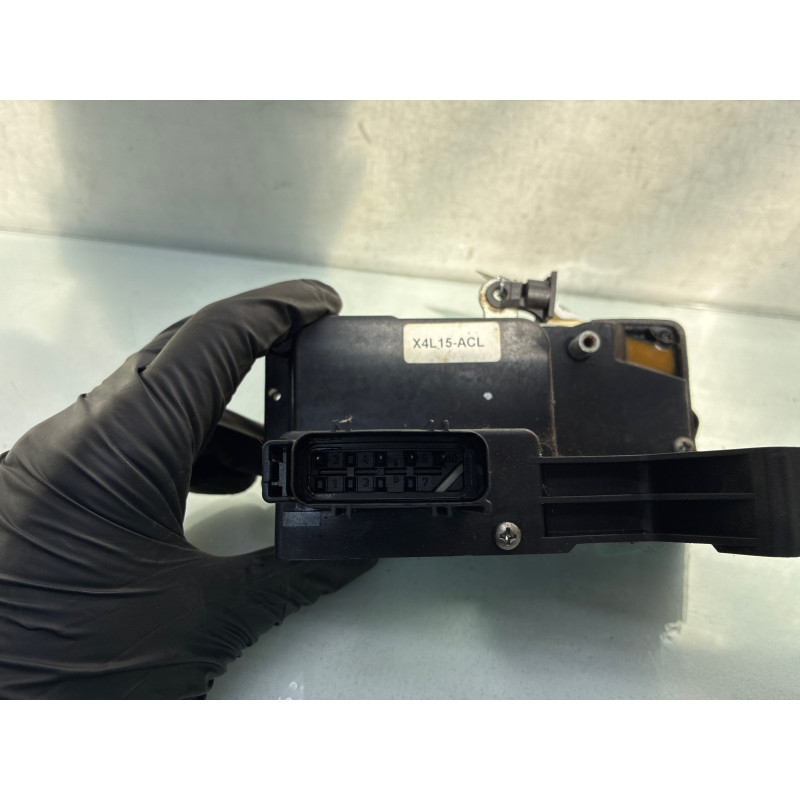 Serrure avant droit FORD FIESTA 5 Photo n°4