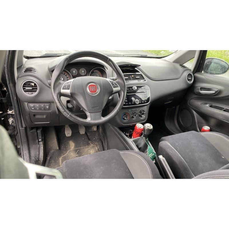 Anti brouillard arriere gauche FIAT PUNTO EVO 3 Photo n°9