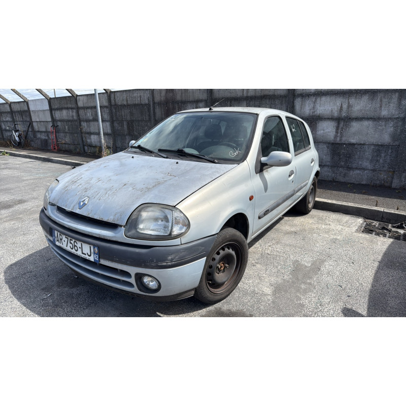 Aile avant droit RENAULT CLIO 2 Photo n°5