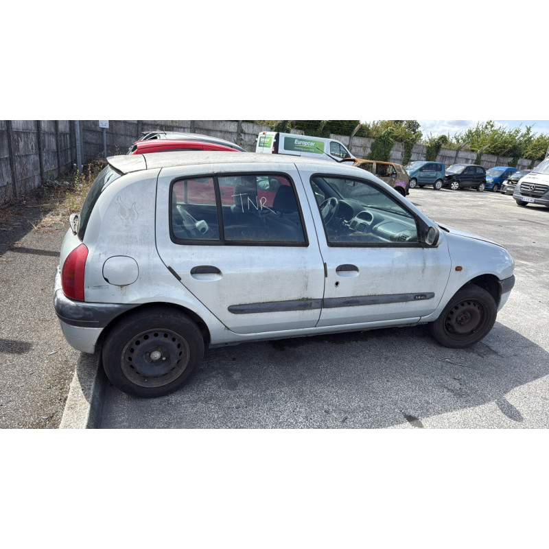 Aile avant droit RENAULT CLIO 2 Photo n°11