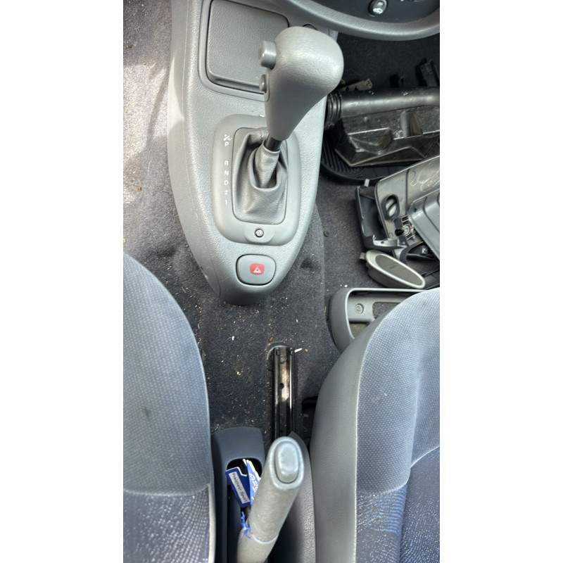Aile avant droit RENAULT CLIO 2 Photo n°18