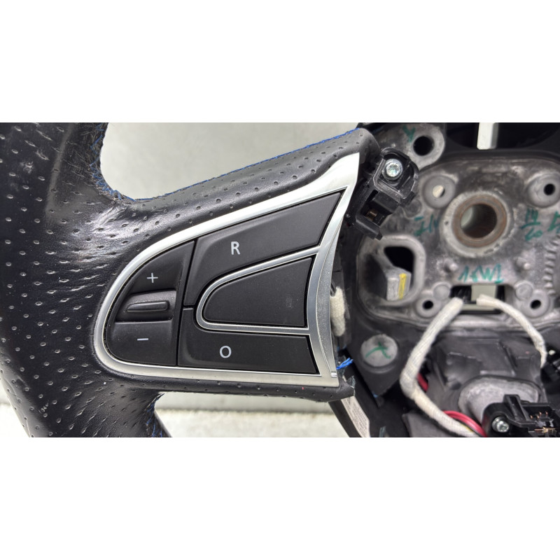 Volant RENAULT MEGANE 4 Photo n°4