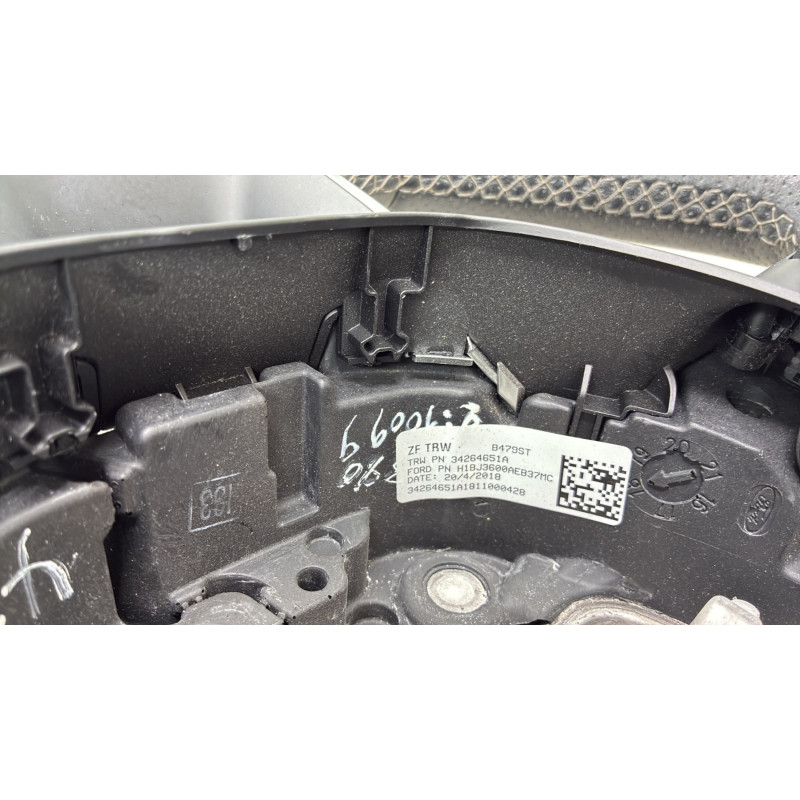 Volant FORD FIESTA 7 Photo n°5