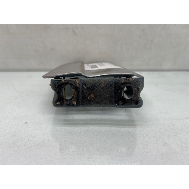 Trappe d'essence MERCEDES 200 W123 Photo n°3