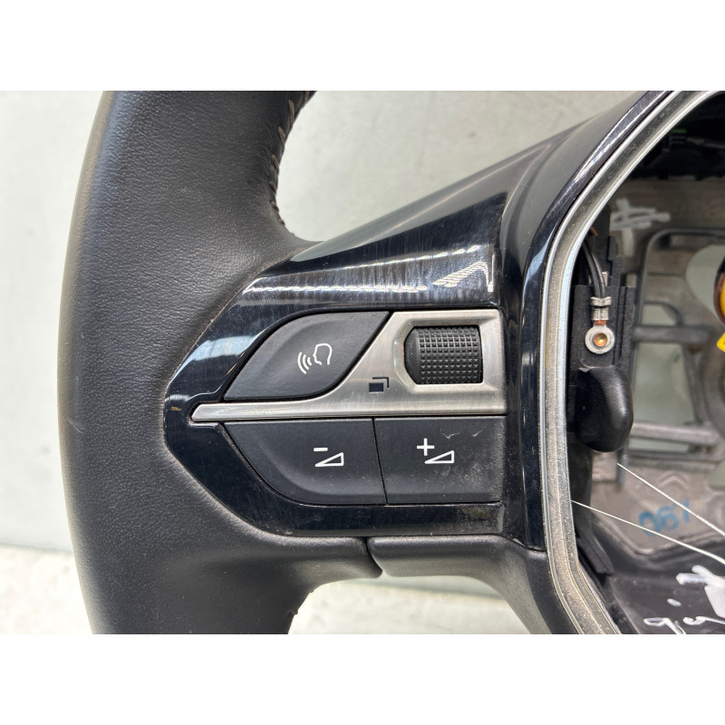 Volant PEUGEOT 5008 2 Photo n°3