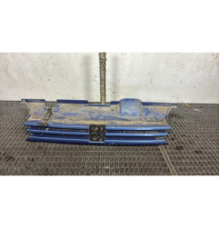 Calandre PEUGEOT 405 Photo n°1