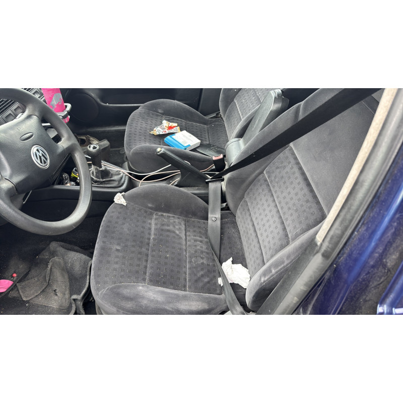 Calandre VOLKSWAGEN GOLF 4 Photo n°14