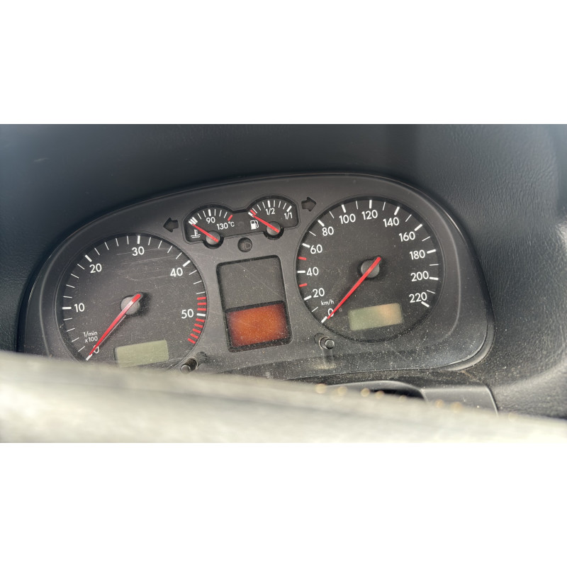 Calandre VOLKSWAGEN GOLF 4 Photo n°19
