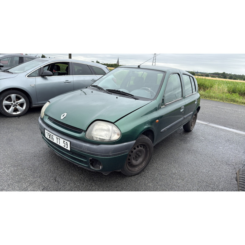 Calandre RENAULT CLIO 2 Photo n°5