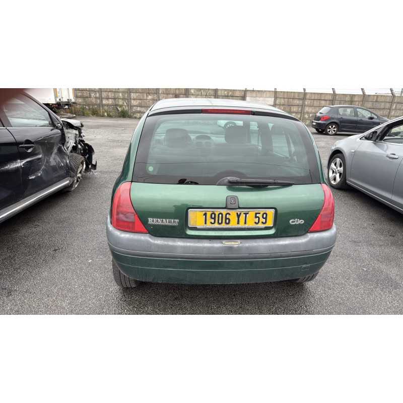 Calandre RENAULT CLIO 2 Photo n°9