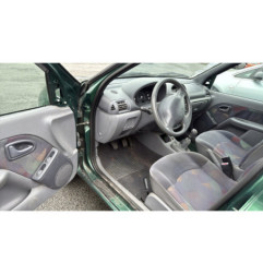 Calandre RENAULT CLIO 2