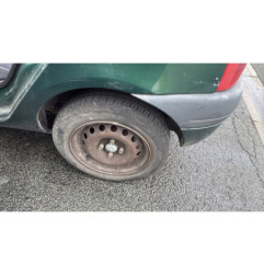 Calandre RENAULT CLIO 2