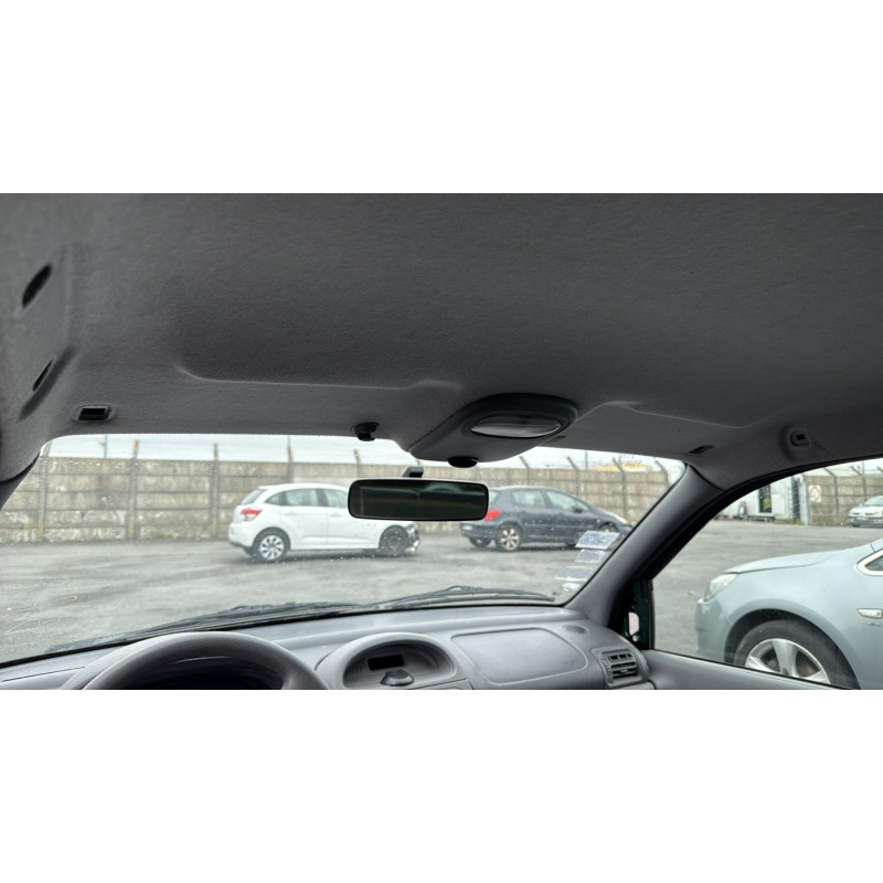 Calandre RENAULT CLIO 2 Photo n°18
