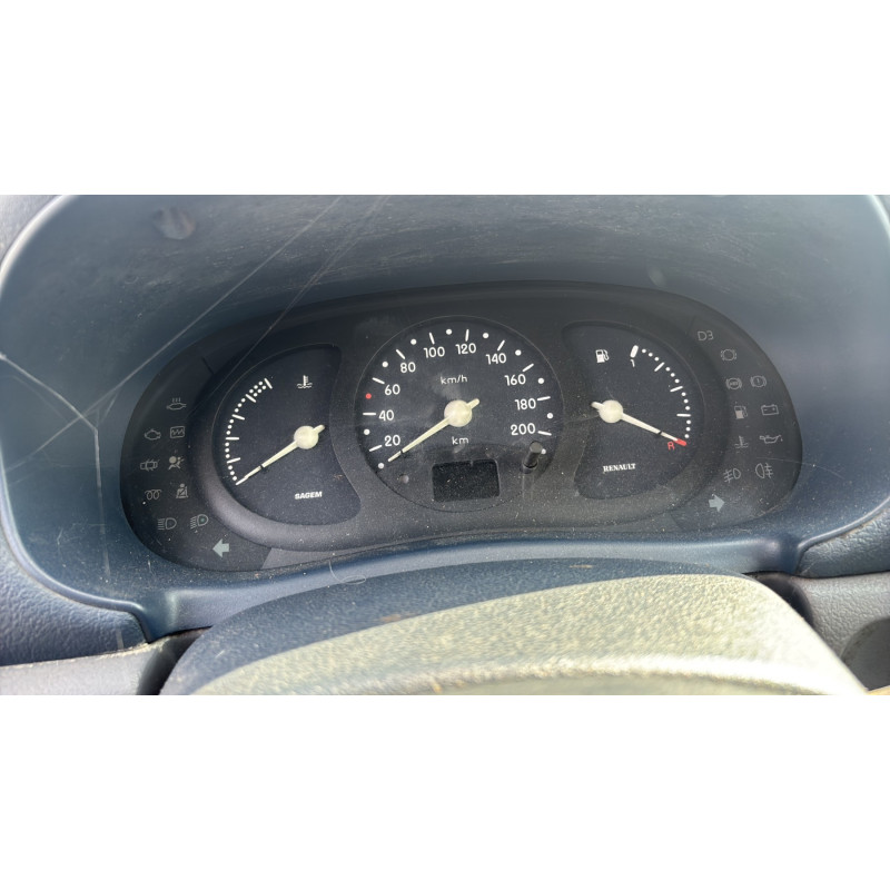 Calandre RENAULT CLIO 2 Photo n°20
