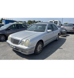 Calandre MERCEDES CLASSE E 210