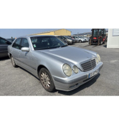 Calandre MERCEDES CLASSE E 210