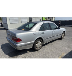 Calandre MERCEDES CLASSE E 210