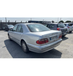 Calandre MERCEDES CLASSE E 210