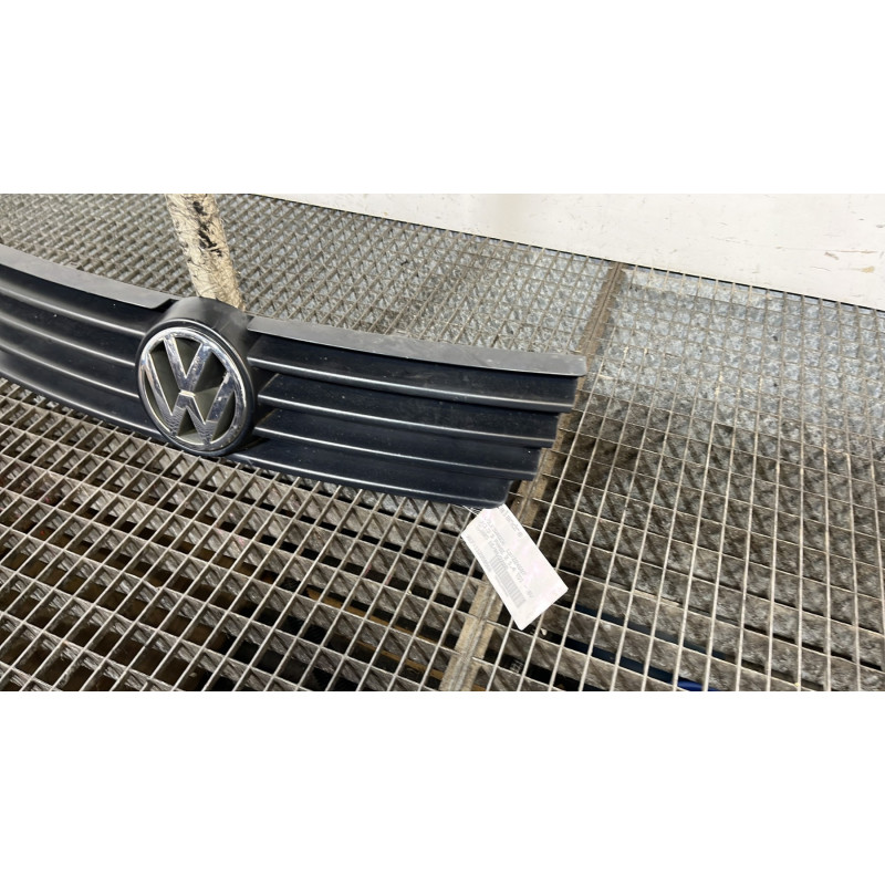 Calandre VOLKSWAGEN POLO 3 Photo n°3