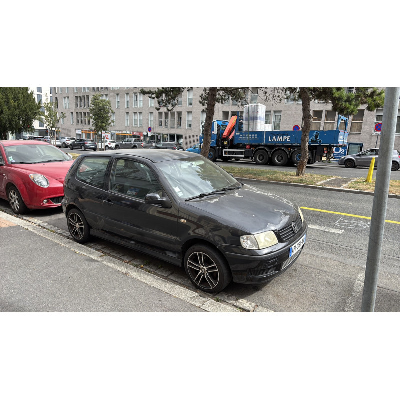Calandre VOLKSWAGEN POLO 3 Photo n°6
