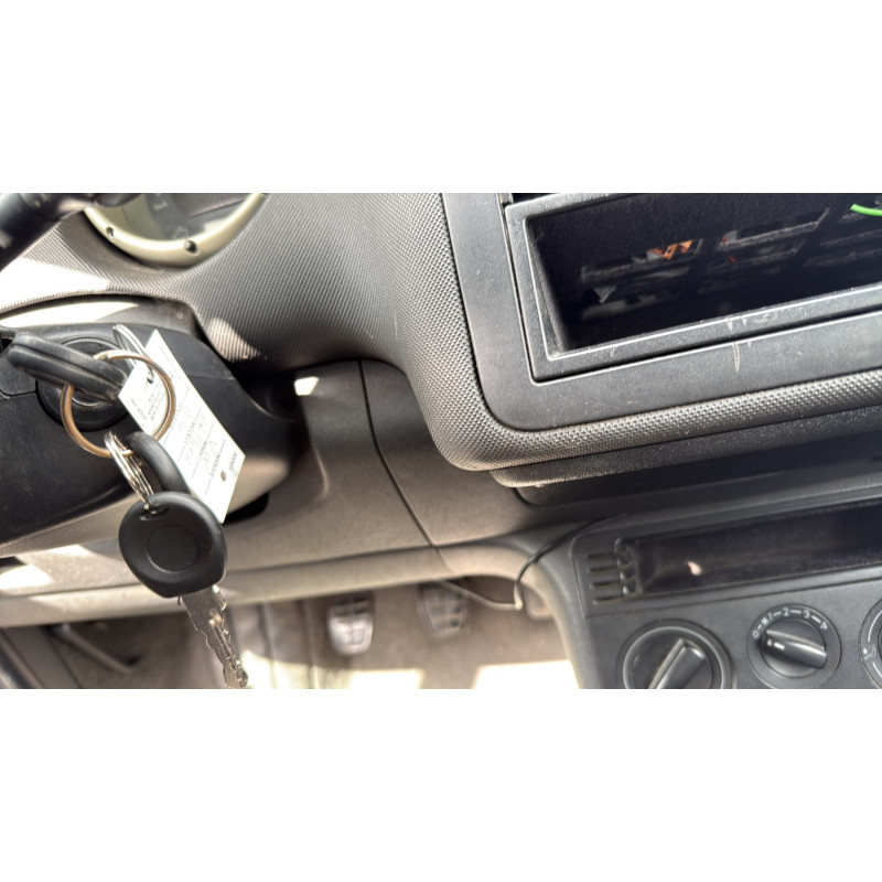 Calandre VOLKSWAGEN POLO 3 Photo n°19