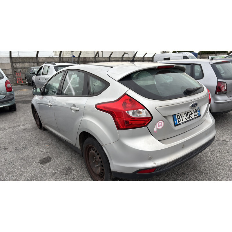 Calandre FORD FOCUS 3 Photo n°8
