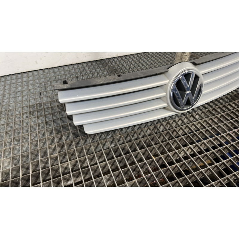 Calandre VOLKSWAGEN POLO 3 Photo n°2