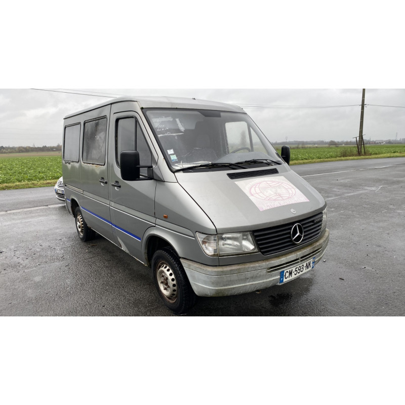 Calandre MERCEDES SPRINTER 1 Photo n°6