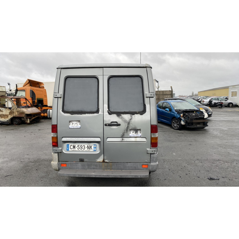Calandre MERCEDES SPRINTER 1 Photo n°9