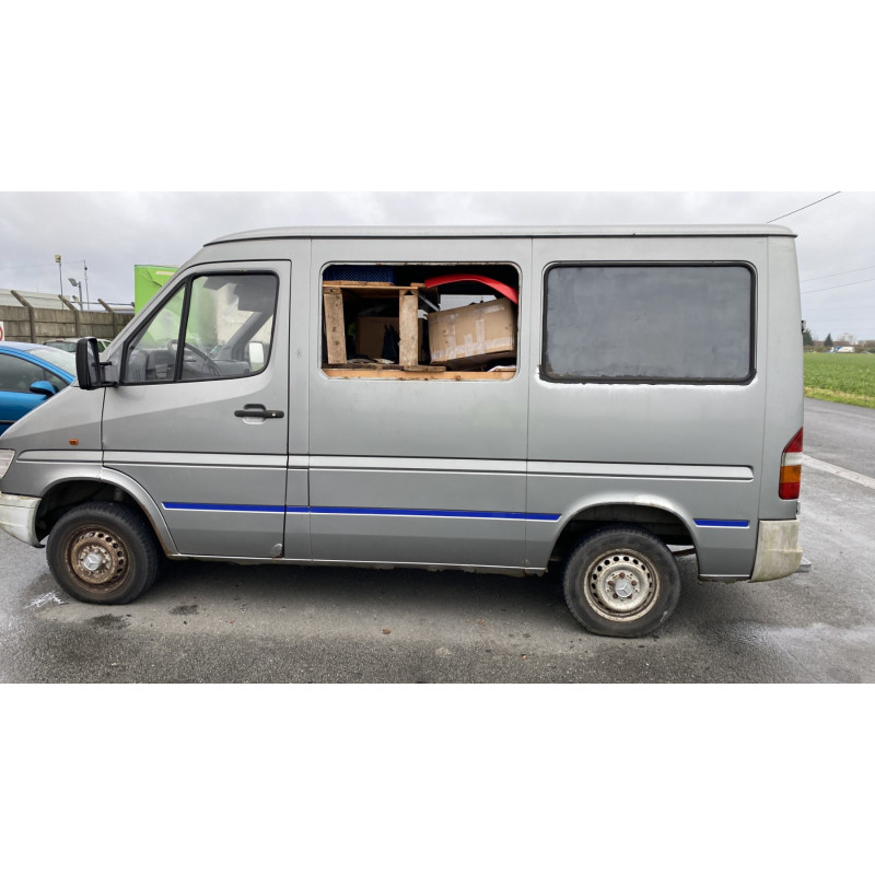 Calandre MERCEDES SPRINTER 1 Photo n°12