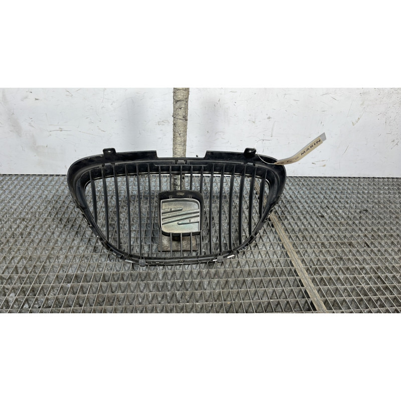 Calandre SEAT ALTEA Photo n°4