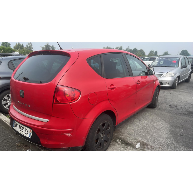 Calandre SEAT ALTEA Photo n°7