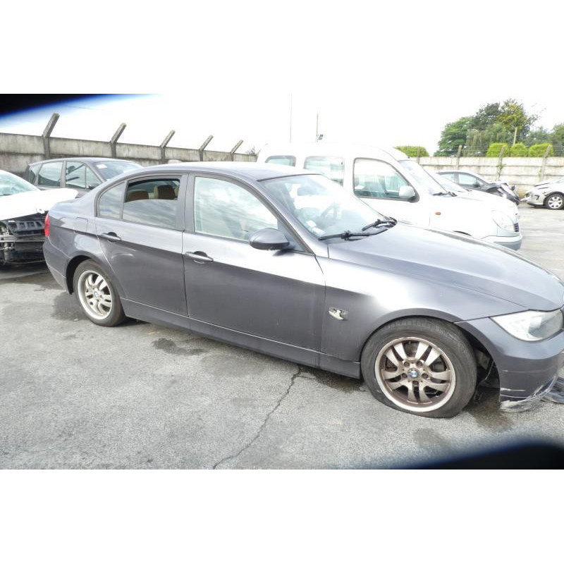 Calandre BMW SERIE 3 E90 Photo n°4