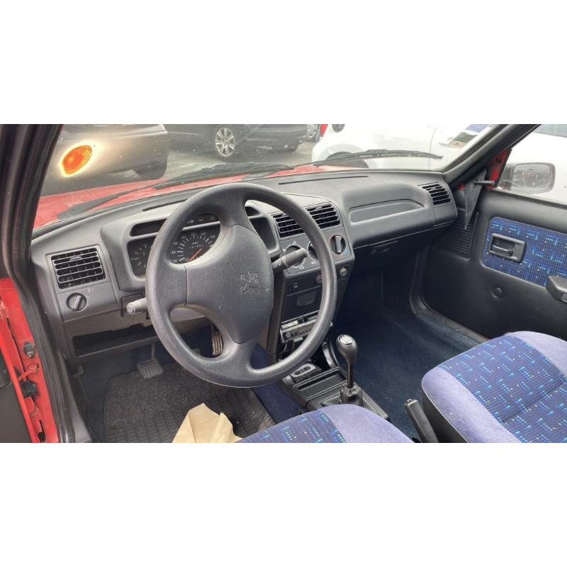 Calandre PEUGEOT 205 Photo n°6
