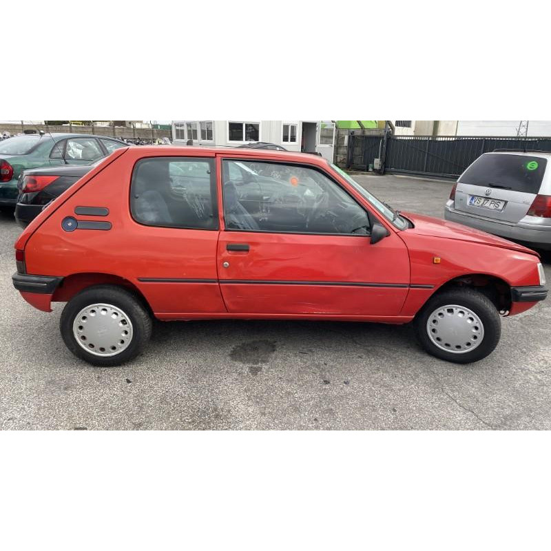 Calandre PEUGEOT 205 Photo n°13