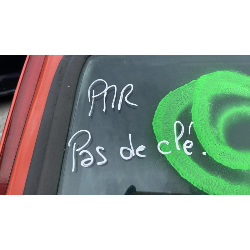 Calandre PEUGEOT 205 Photo n°20