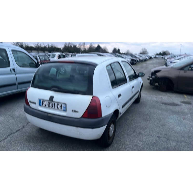 Calandre RENAULT CLIO 2 Photo n°14