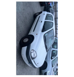 Calandre RENAULT CLIO 2