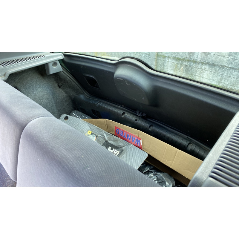 Calandre RENAULT CLIO 2 Photo n°18
