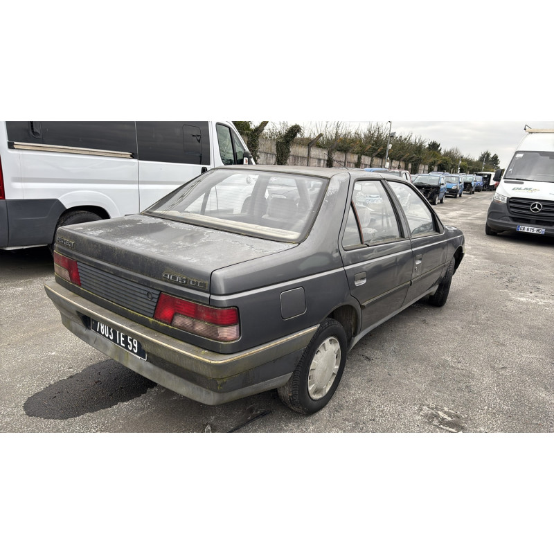 Calandre PEUGEOT 405 Photo n°7