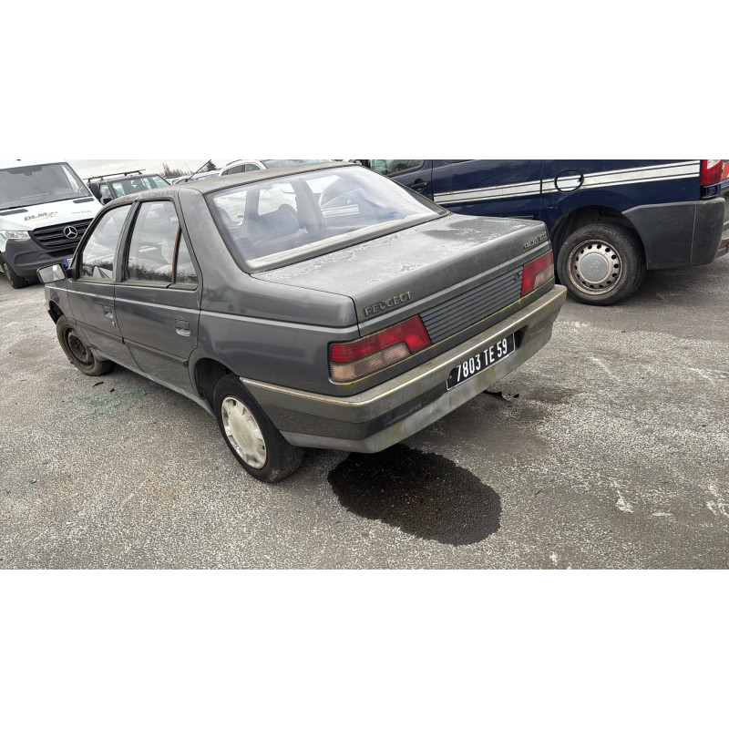 Calandre PEUGEOT 405 Photo n°8