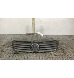 Calandre VOLKSWAGEN POLO 4 Photo n°1