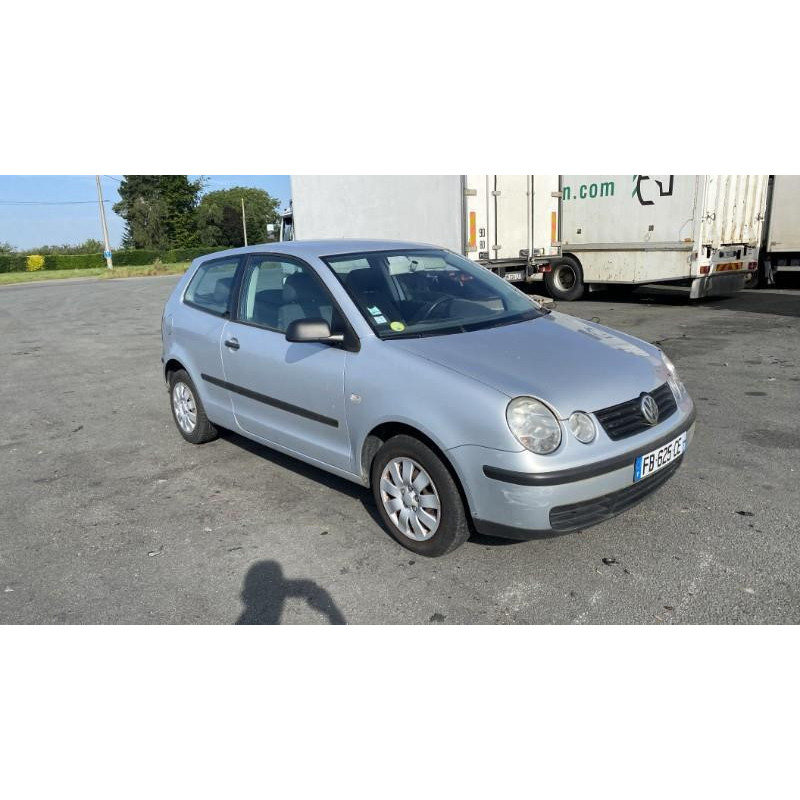 Calandre VOLKSWAGEN POLO 4 Photo n°17
