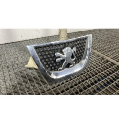 Sigle de calandre PEUGEOT 3008 1 Photo n°1