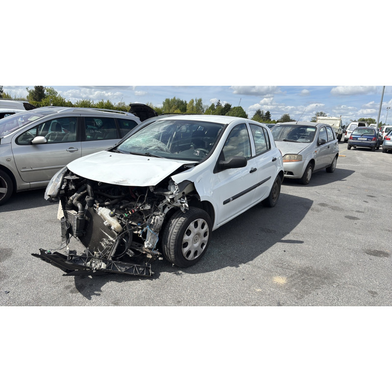 Feu arriere principal gauche (feux) RENAULT CLIO 3 Photo n°4