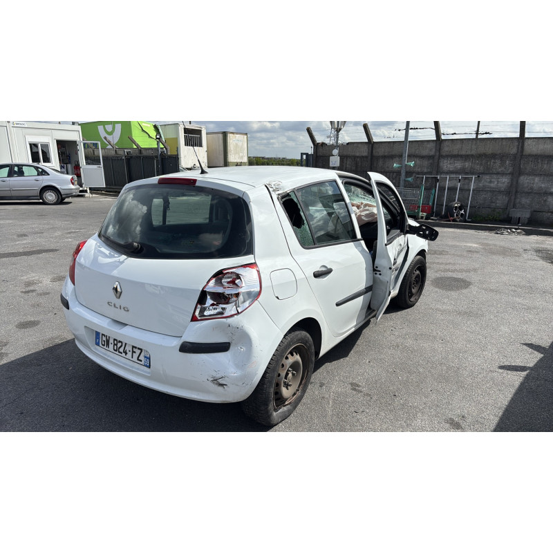 Feu arriere principal gauche (feux) RENAULT CLIO 3 Photo n°6
