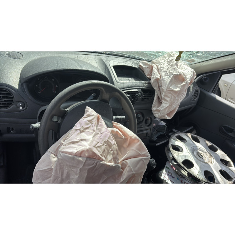 Feu arriere principal gauche (feux) RENAULT CLIO 3 Photo n°19