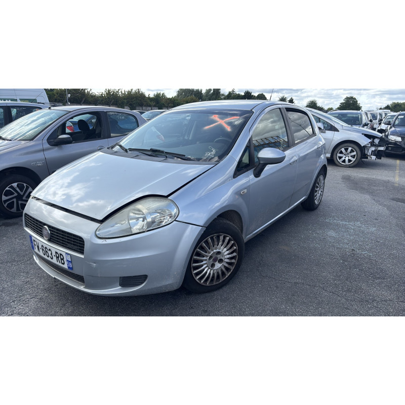 Capot FIAT PUNTO EVO 3 Photo n°7