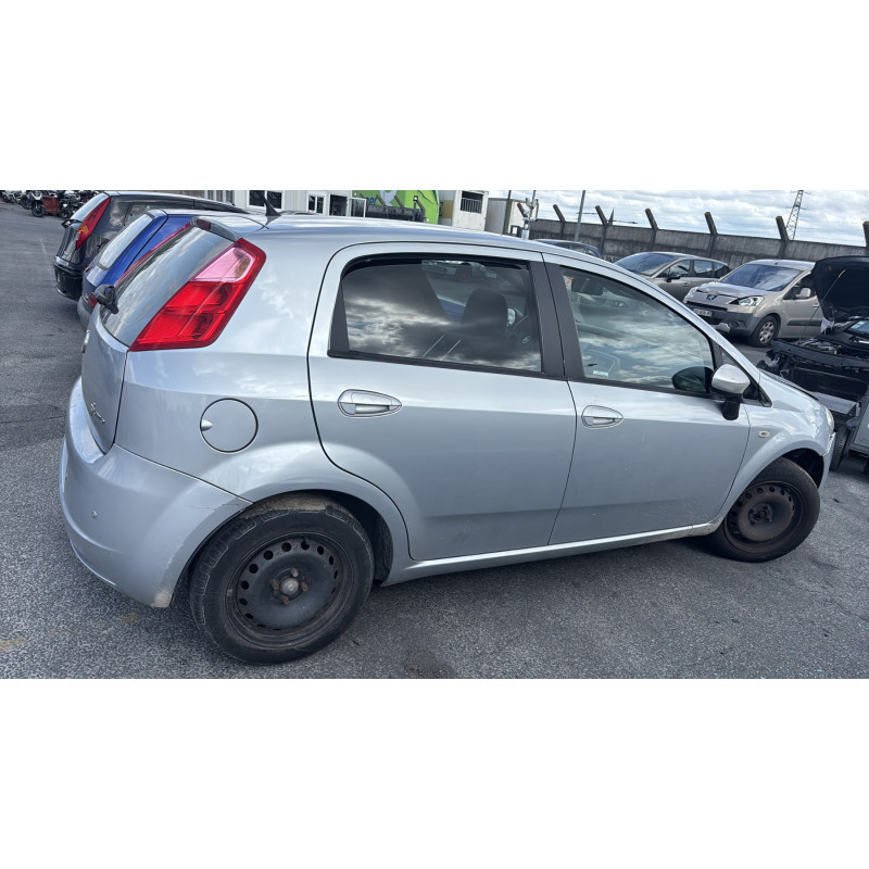Capot FIAT PUNTO EVO 3 Photo n°12